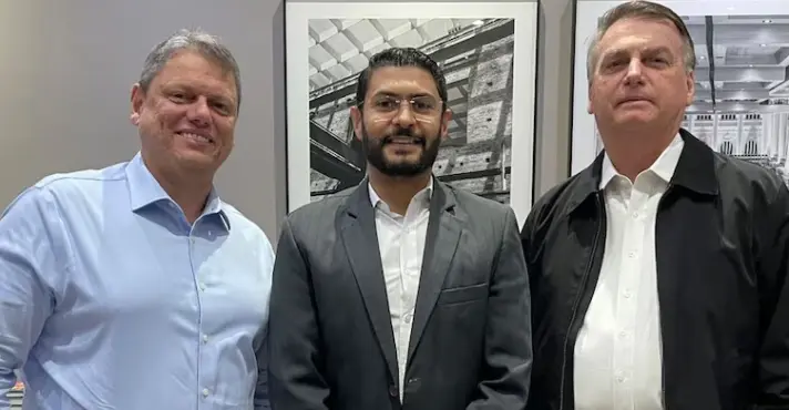 Imagem de Bolsonaro pede autorização ao STF para receber visita de Tarcísio e de irmão de Michelle na Papudinha