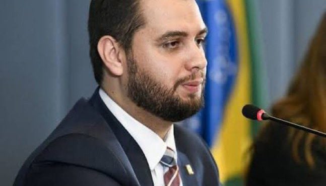 Imagem de Oposição acusa PF de perseguição política contra Filipe Martins