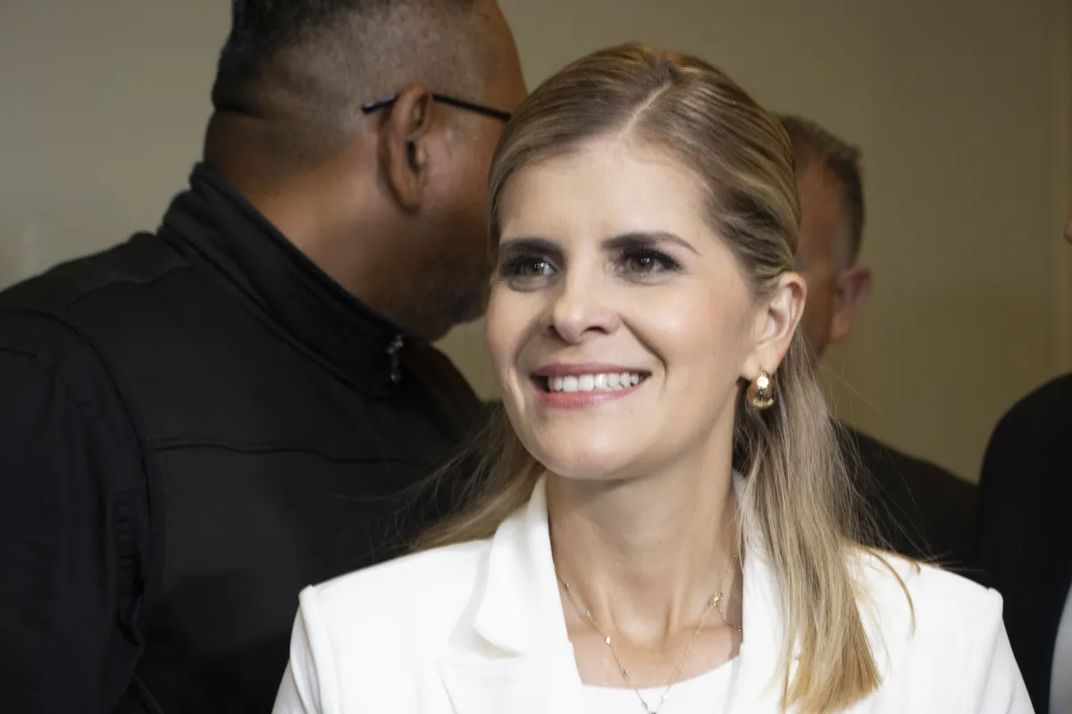 Imagem de Direita vence na Costa Rica com vitória de Laura Fernández