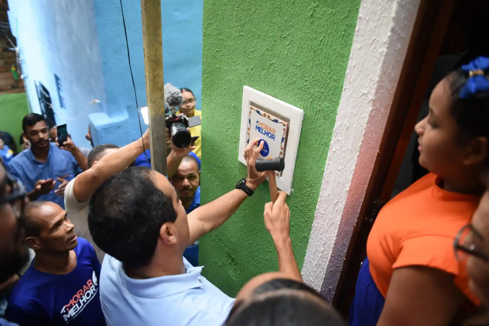 Prefeito Bruno Reis durante entrega de mais um Morar Melhor