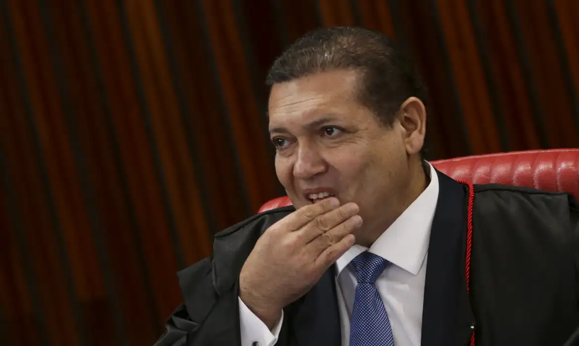 Imagem de Nunes Marques é sorteado relator de ação contra Alcolumbre por CPI do caso Master