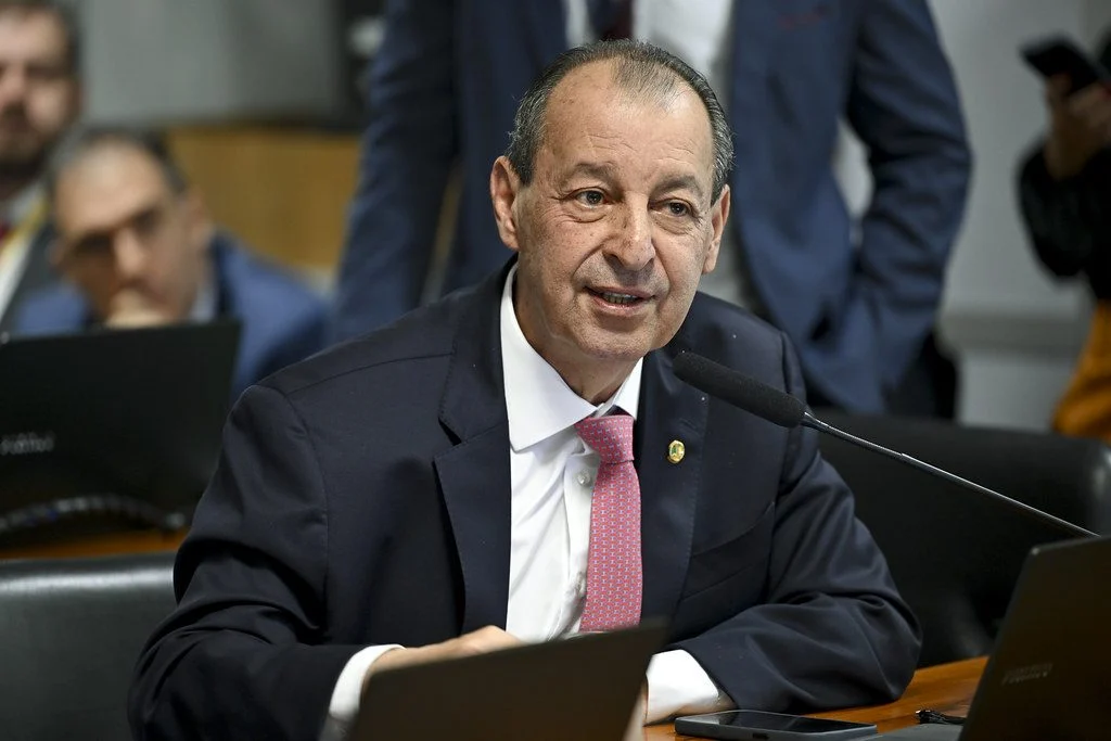 Imagem de Relator marca leitura de parecer da PEC que prevê fim da escala 6×1