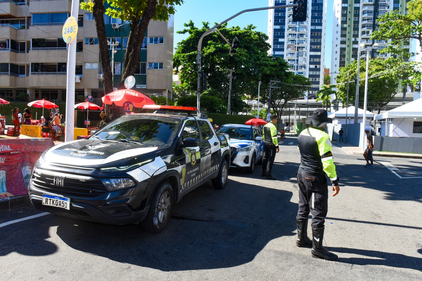 Imagem de Bruno Reis destaca apoio aos ambulantes no Carnaval de Salvador com 7 mil refeições diárias e transporte gratuitos