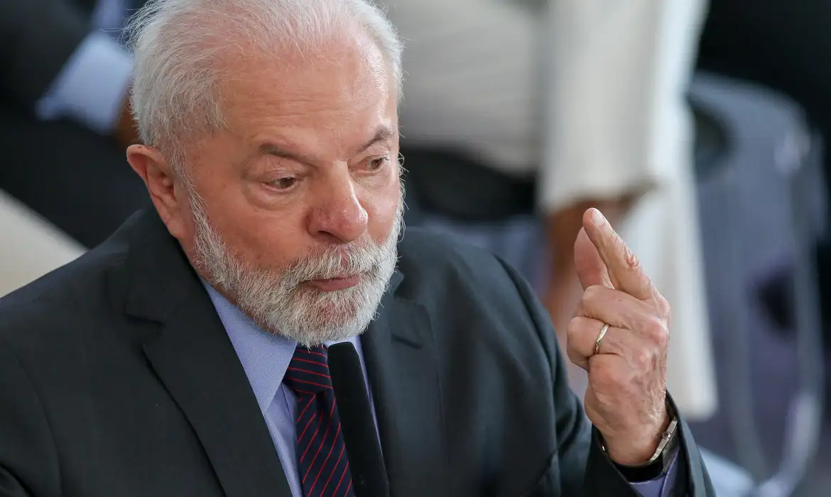 Imagem de Escritório contratado pelo governo Lula nos EUA tem restrições de comunicação