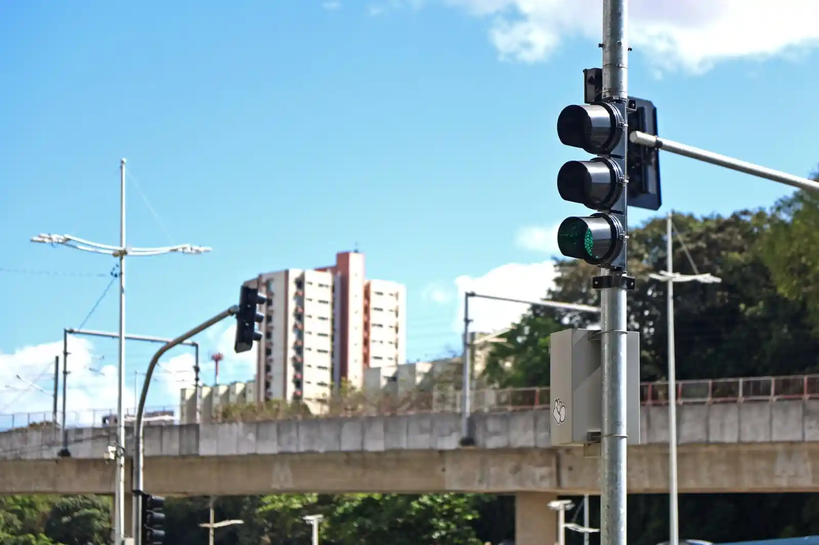 Imagem de Salvador chega a mil semáforos inteligentes implantados
