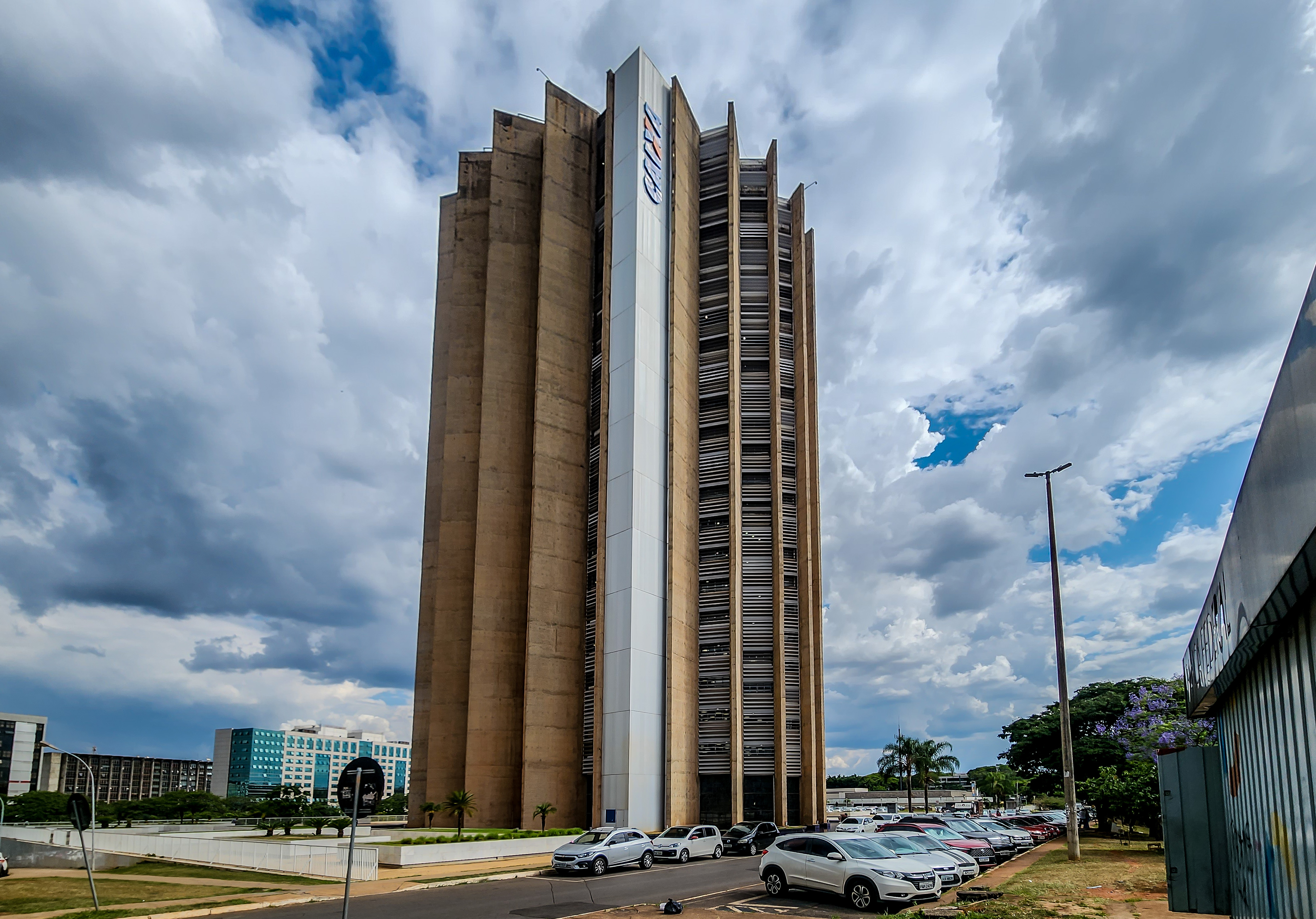 Imagem de Lucro da Caixa despenca 34% no primeiro trimestre de 2026