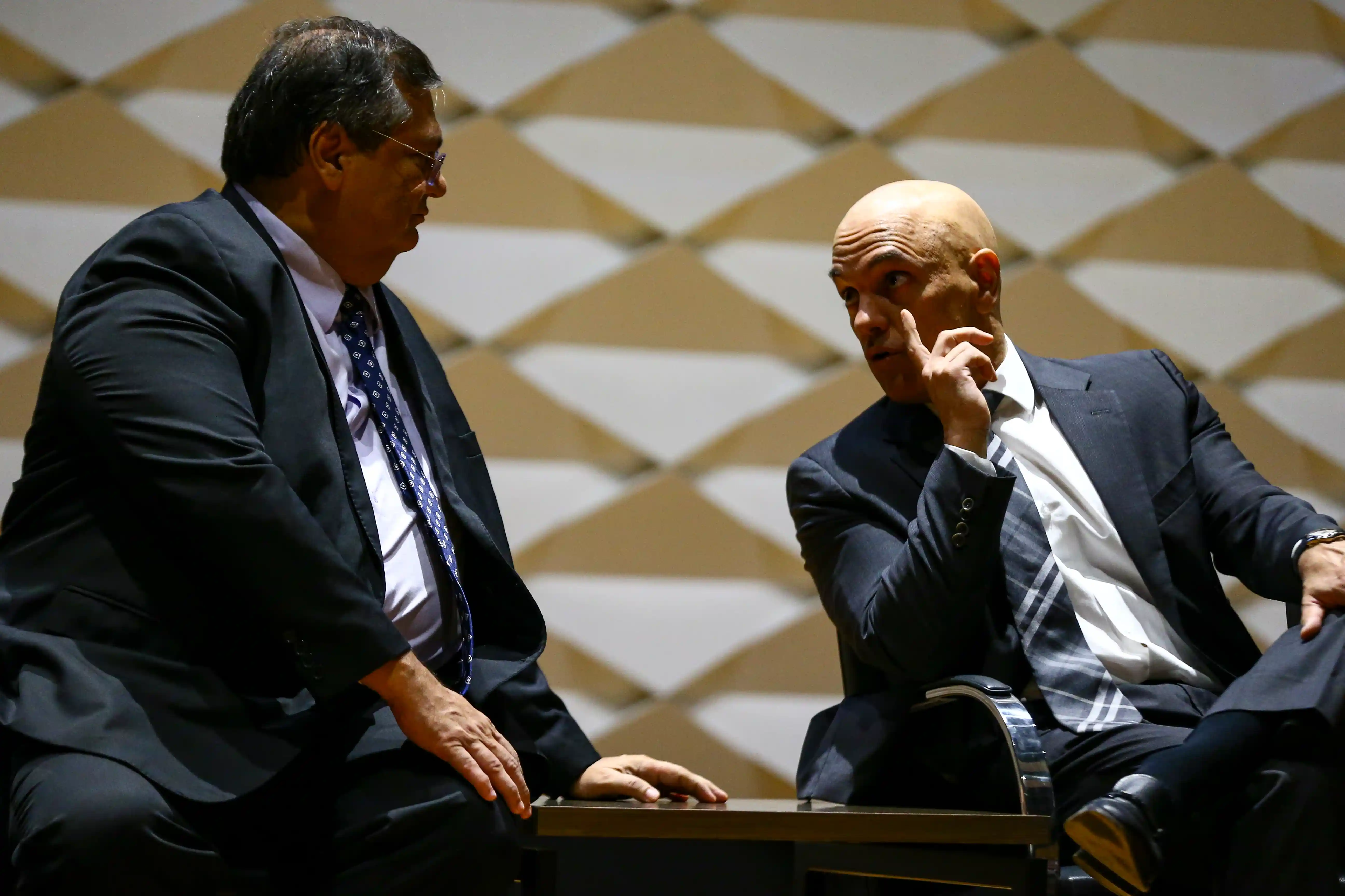 Imagem de Moraes brinca com Dino sobre Botafogo na Seleção: “Última vez foi em 62”
