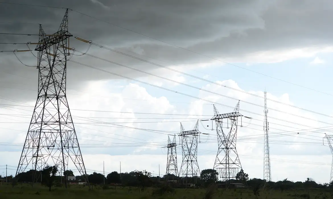 Imagem de Leilão da Aneel pode elevar conta de luz em até 7,5%, apontam estimativas
