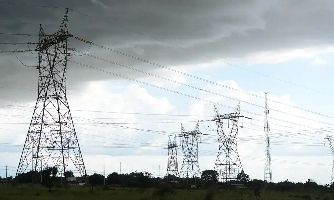Imagem de Leilão da Aneel pode elevar conta de luz em até 7,5%, apontam estimativas