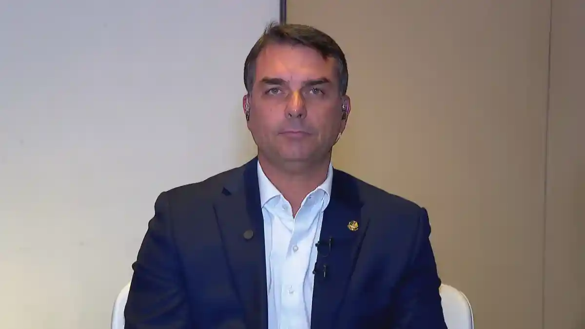 Imagem de PL vai ao TSE contra AtlasIntel após queda de Flávio Bolsonaro em pesquisa eleitoral