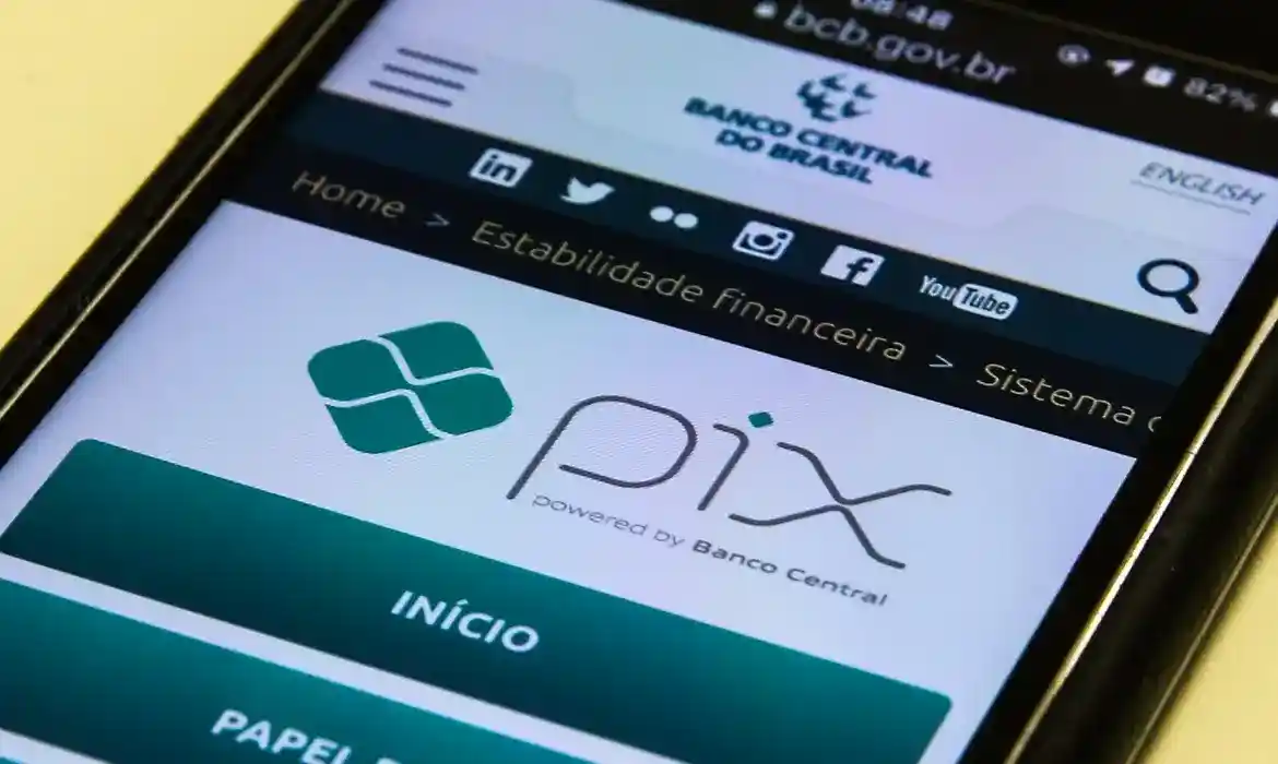 Imagem de Banco Central lança botão de contestação no Pix para combater fraudes