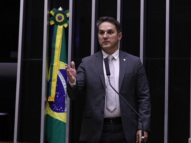 Imagem de Ex-petista é indiciado por ameaça de morte a deputado bolsonarista