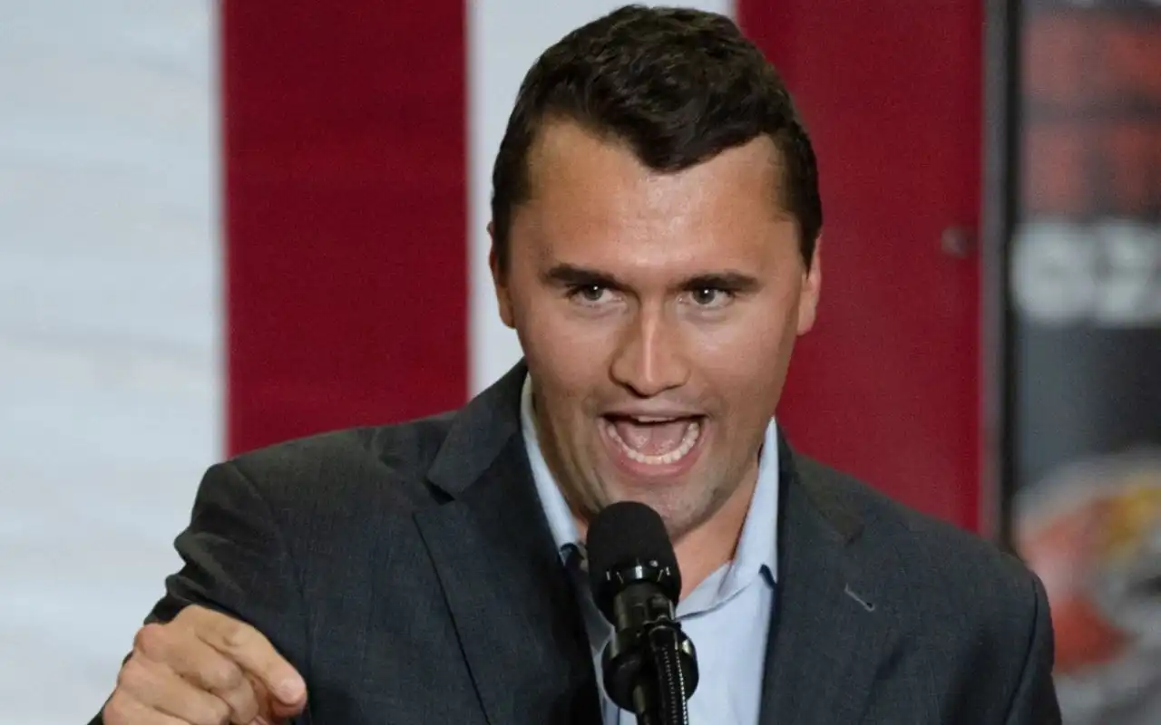 Imagem de Suspeito de matar Charlie Kirk se recusa a colaborar com autoridades