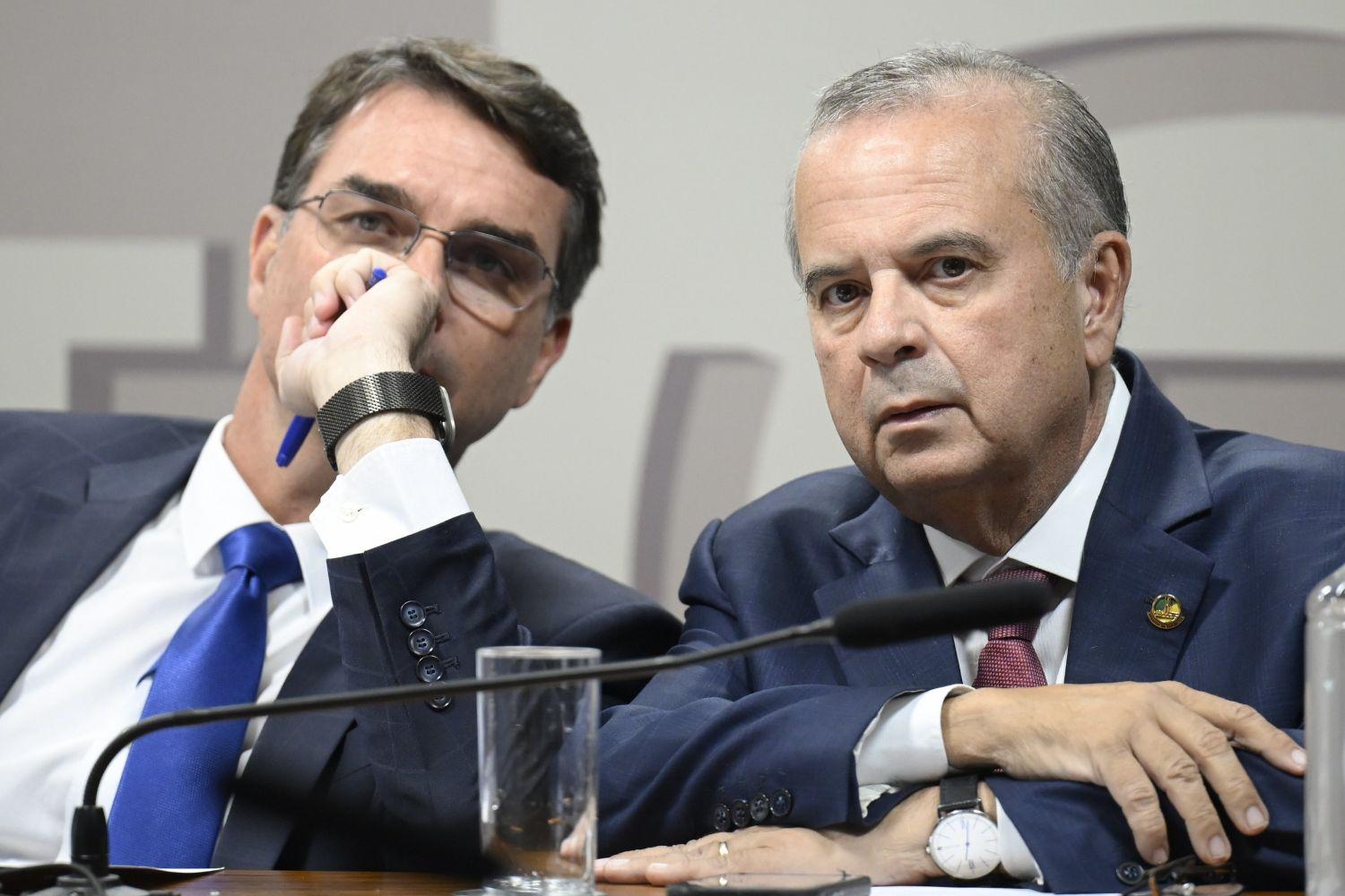 Imagem de Rogério Marinho pede a André Mendonça apuração sobre vazamento de áudios envolvendo Flávio Bolsonaro