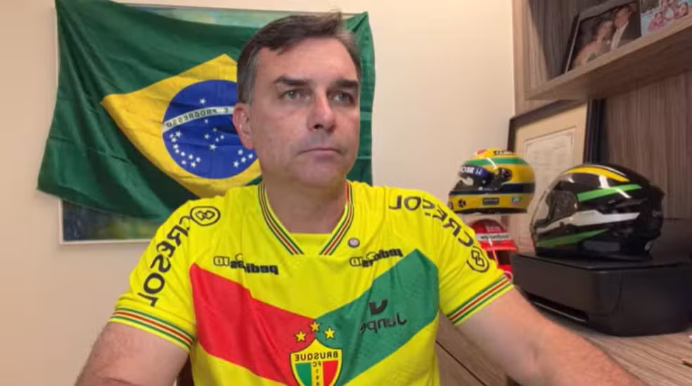 Imagem de PL aciona TSE e acusa ICL de promover campanha eleitoral antecipada contra Flávio Bolsonaro