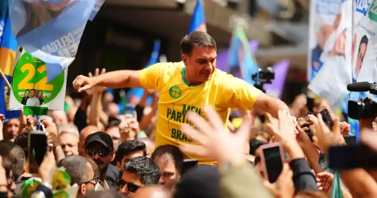 Imagem de Instagram de Flávio Bolsonaro atinge meio bilhão de visualizações em 30 dias