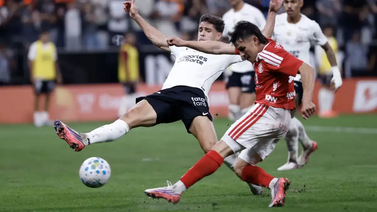 Imagem de Internacional elimina o Corinthians e garante vaga nas quartas da Copa do Brasil