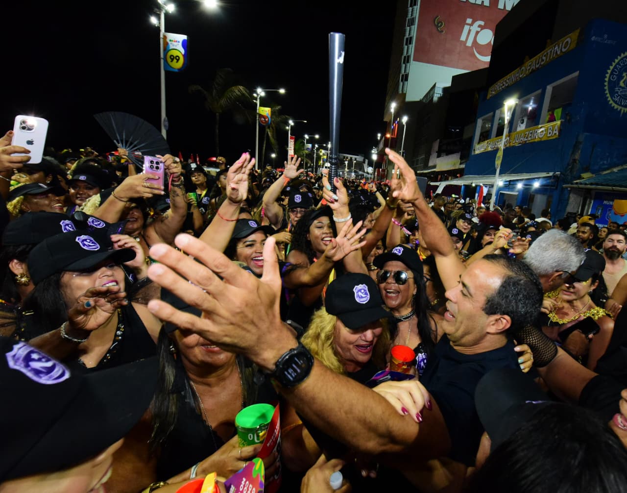 Imagem de Bruno Reis celebra público de quase 3 milhões no pré-Carnaval de Salvador