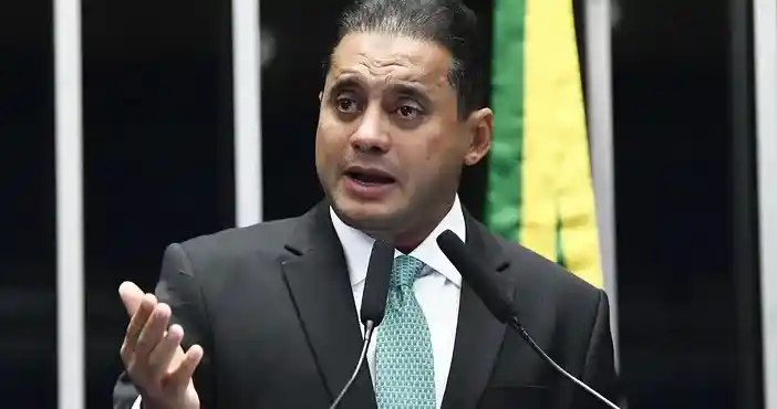 Imagem de Relator atende pleito de Gilmar e propõe lei que dificulta impeachment de autoridades, incluindo ministros do STF