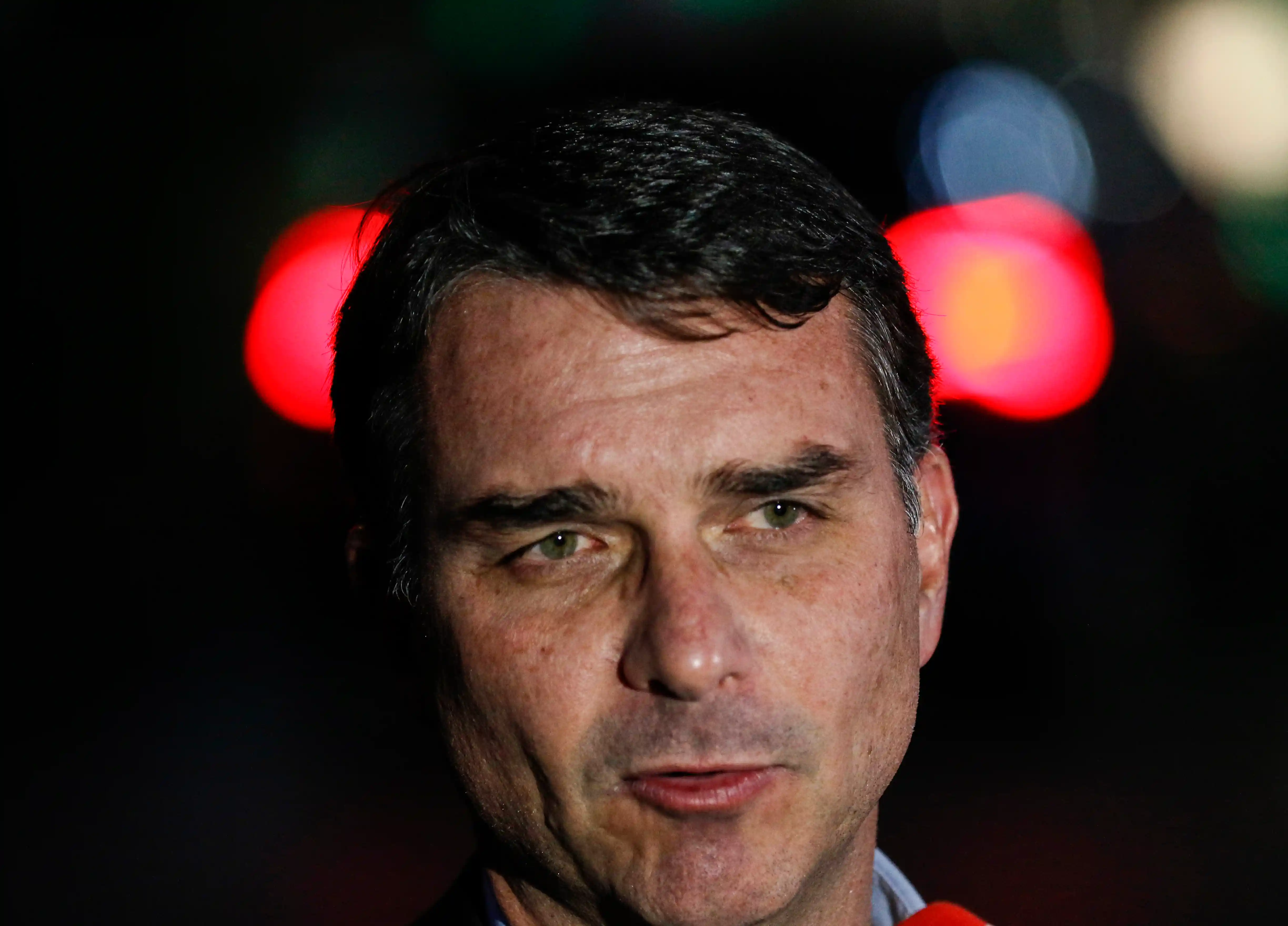 Imagem de Flávio diz ter recebido apoio de Jair Bolsonaro após divulgação de áudio sobre filme