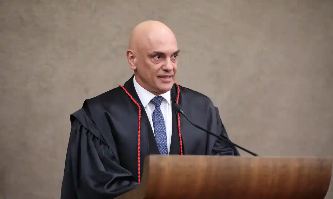 Imagem de Moraes tentou barrar benefícios a Bolsonaro e pressionou relator do PL da Dosimetria