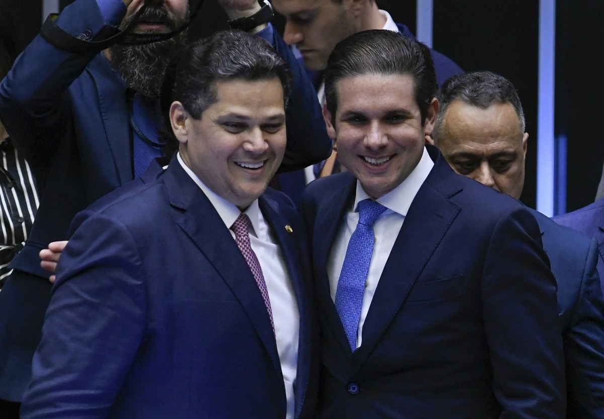Os presidentes da Câmara, Hugo Motta e do Senado, Davi Alcolumbre