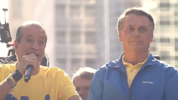 Imagem de “O café está caro? Volta Bolsonaro”, diz Valdemar em ato na Paulista