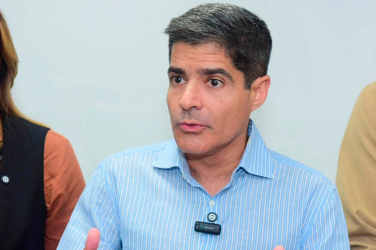 Imagem de ACM Neto desafia Jerônimo para debate e critica regulação da saúde na Bahia