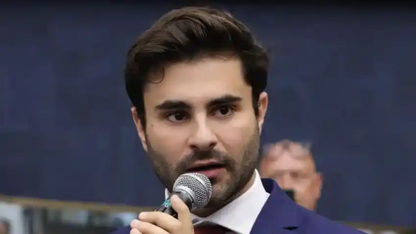 Imagem de Vereador petista aciona STF contra pedido de prisão domiciliar humanitária para Bolsonaro