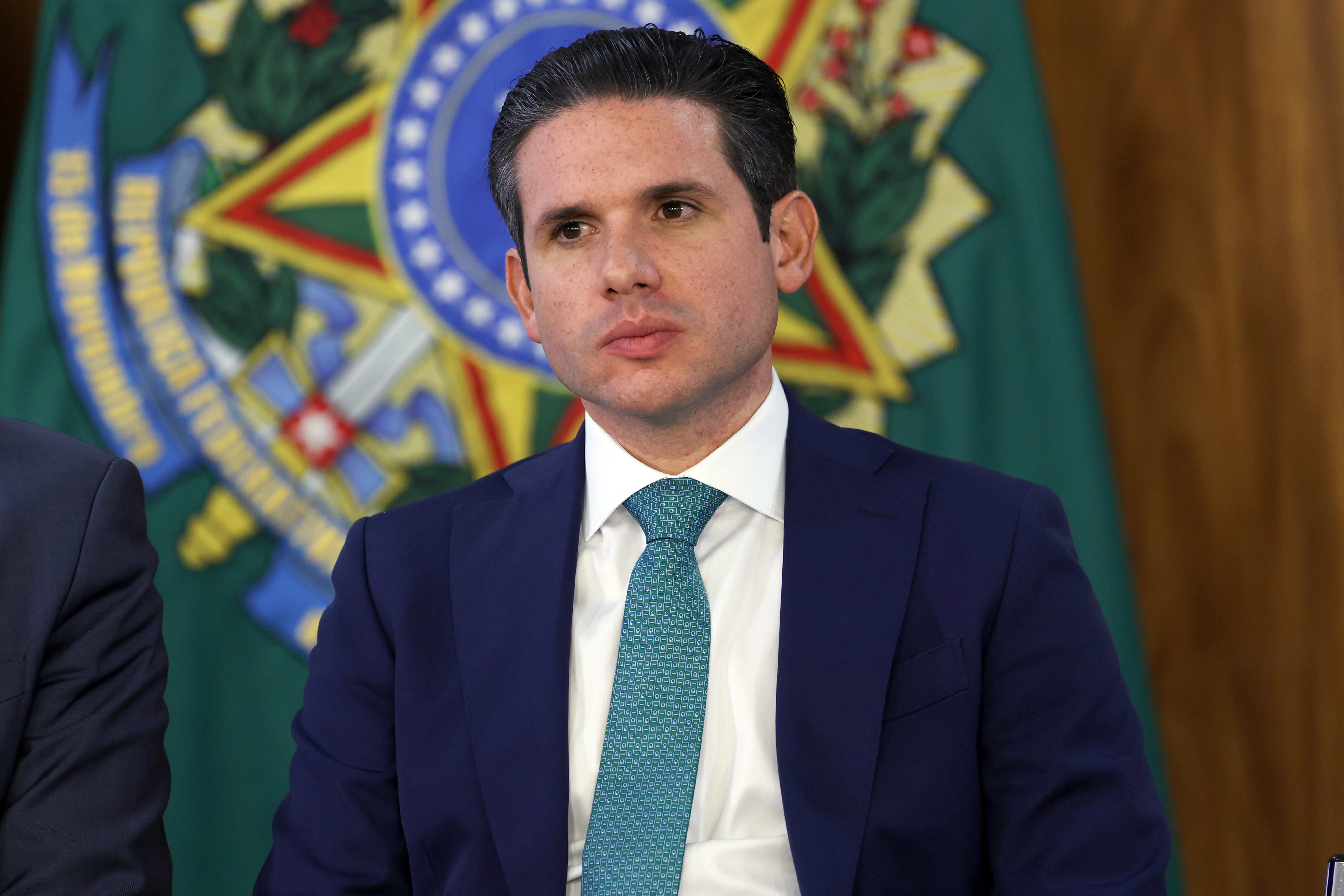 Imagem de Hugo Motta diz que pode pautar projeto que revê penas do 8 de janeiro após conclusão de relatório