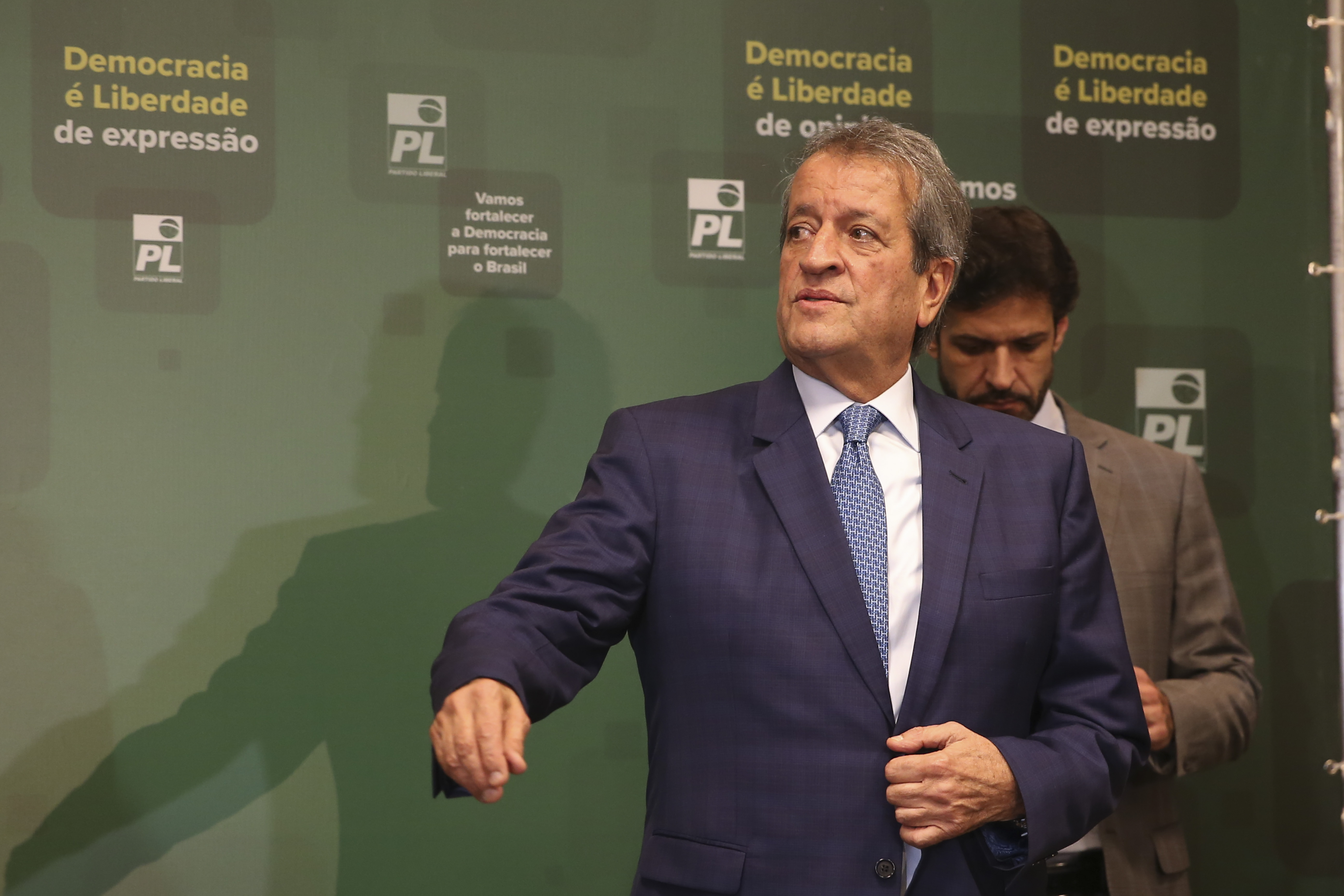 Imagem de Valdemar nega plano para testar resistência de Flávio e reforça confiança em retomada nas pesquisas