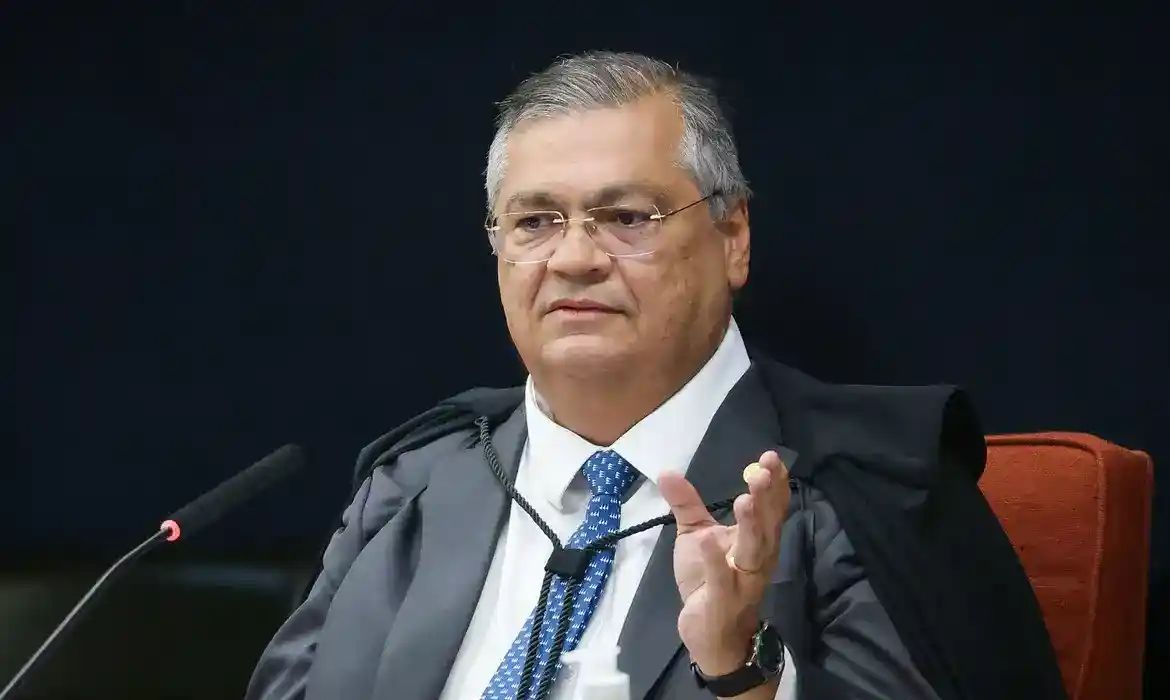 Imagem de PF acusa jornalista de perseguir Dino e cita “perturbação do equilíbrio psicológico”