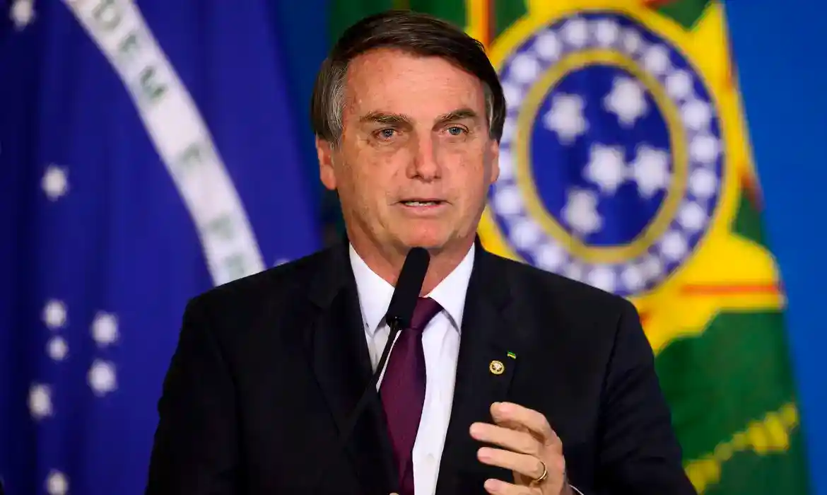Imagem de Bolsonaro depõe à Polícia Civil sobre arma apreendida com agente do GSI