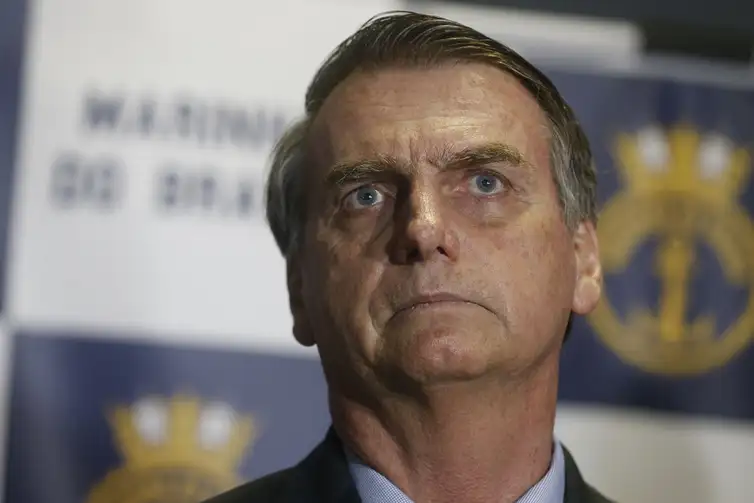 Imagem de Bolsonaro sofre nova crise de soluços antes de transferência para a Papudinha