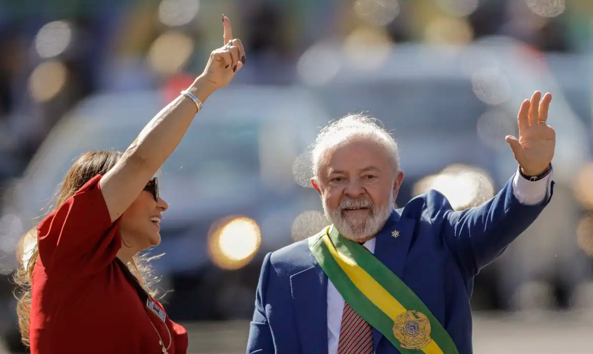 O presidente Luiz Inácio Lula da Silva no desfile cívico-militar de 7 de Setembro, na Esplanada dos Ministérios, em Brasília