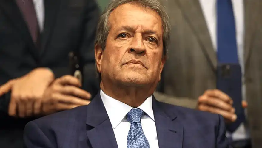 Imagem de Valdemar reafirma apoio a Flávio Bolsonaro e descarta troca de candidato do PL