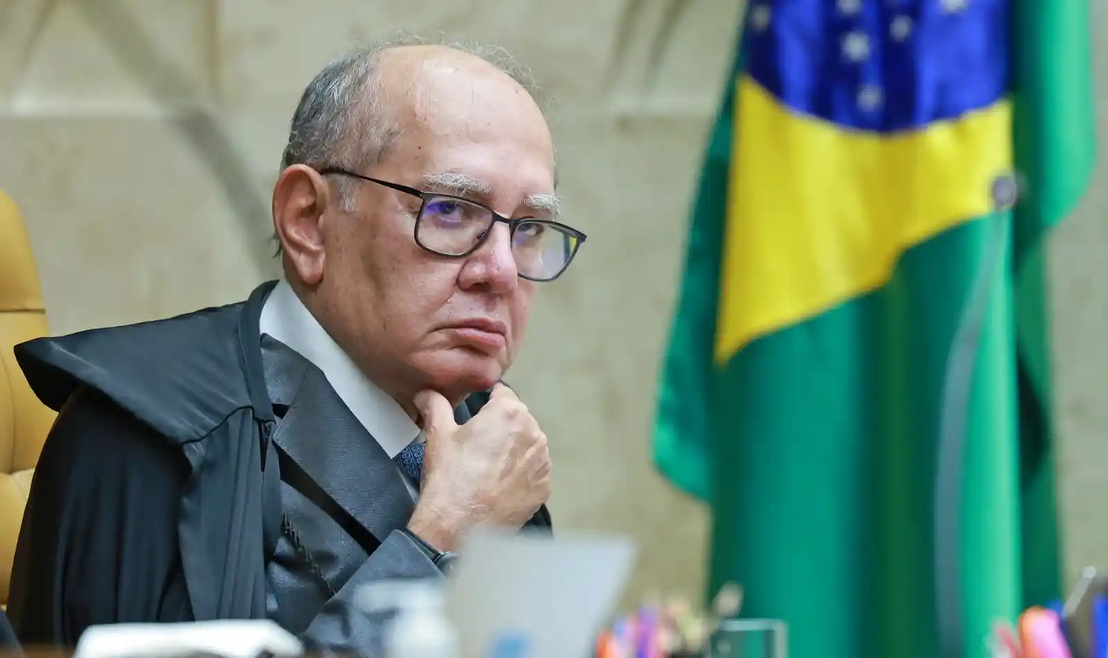 Imagem de Gilmar Mendes rejeita queixa-crime de vice de Flávio Bolsonaro contra Lindbergh e Soraya