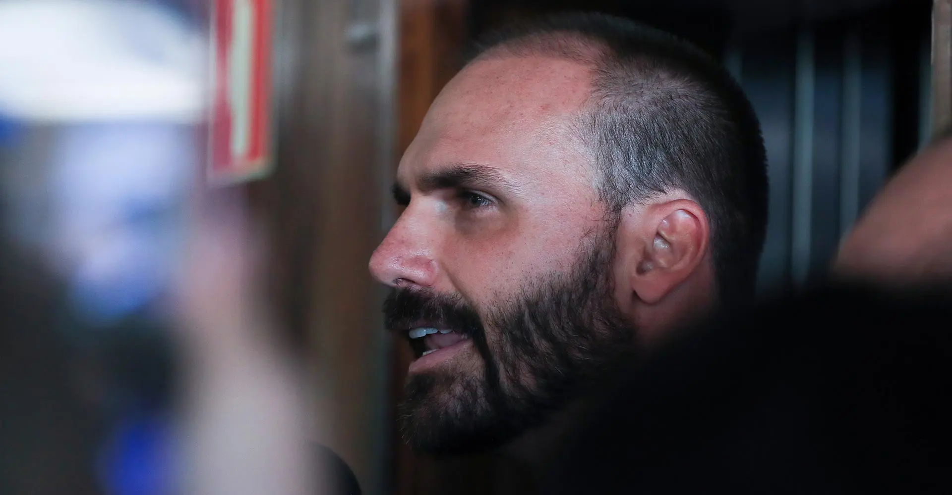 Imagem de DPU acusa STF de ignorar liberdade de expressão e imunidade parlamentar em ação contra Eduardo Bolsonaro