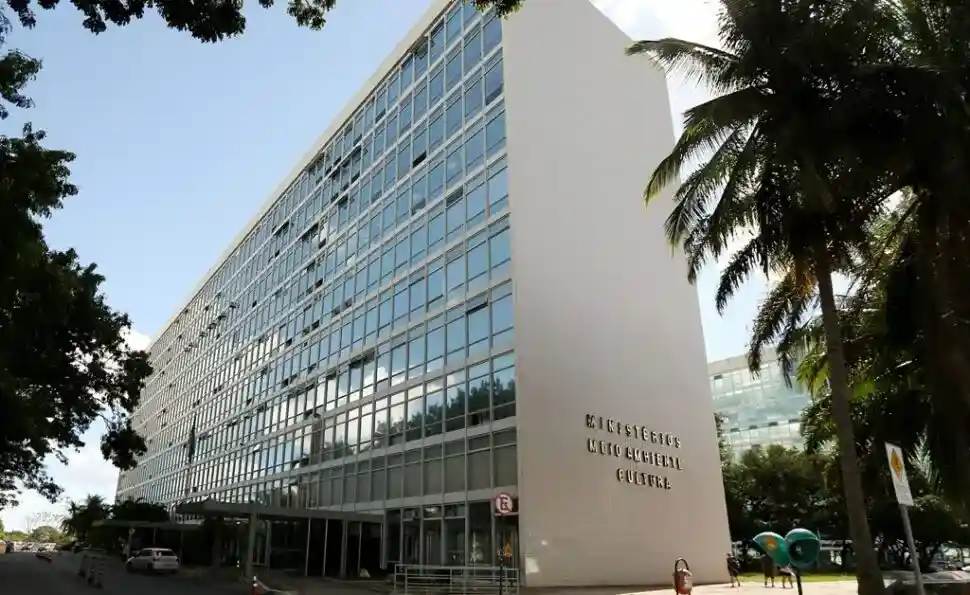 Imagem de Governo suspende R$ 6 milhões para ONG após inconsistências em registros de castrações