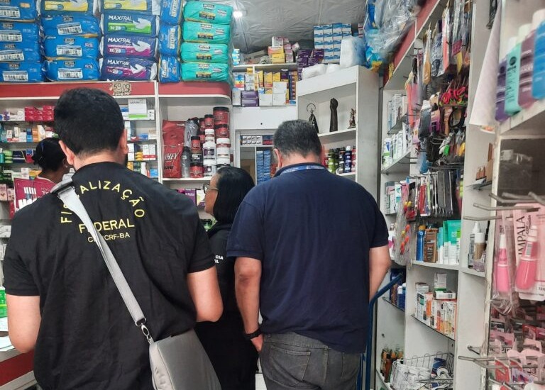 Imagem de Farmácias são autuadas na Bahia por venda de medicamentos vencidos e anabolizantes ilegais