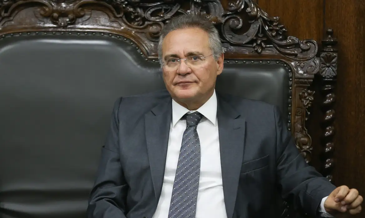 Imagem de Caso Master: Renan Calheiros acusa centrão de pressionar o TCU