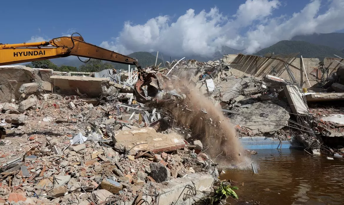 Imagem de Número de mortos por terremotos na Venezuela sobe para 3,8 mil