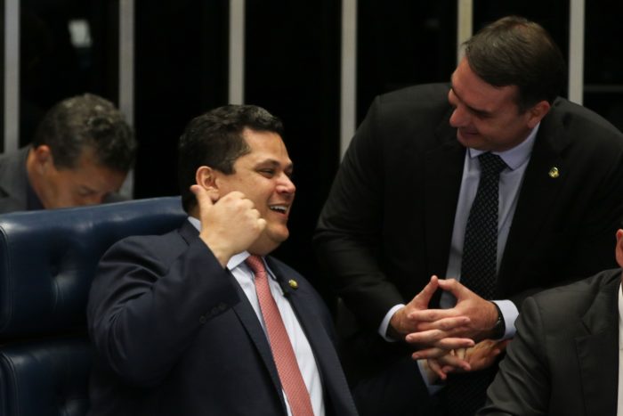 Imagem de Alcolumbre sinaliza apoio a mudança na PEC 6×1
