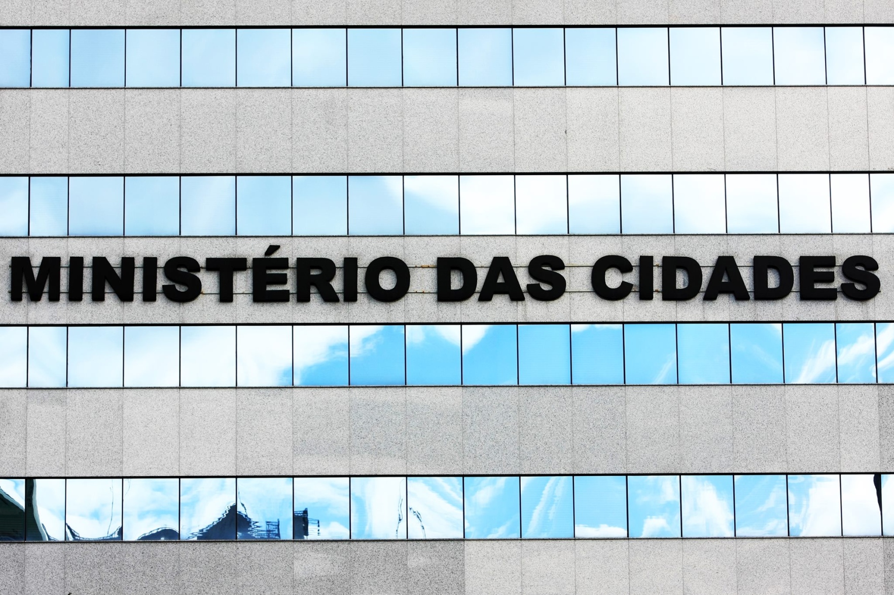 Imagem de Mesmo com déficit em alta, governo Lula libera R$ 20,6 bilhões do Orçamento de 2025