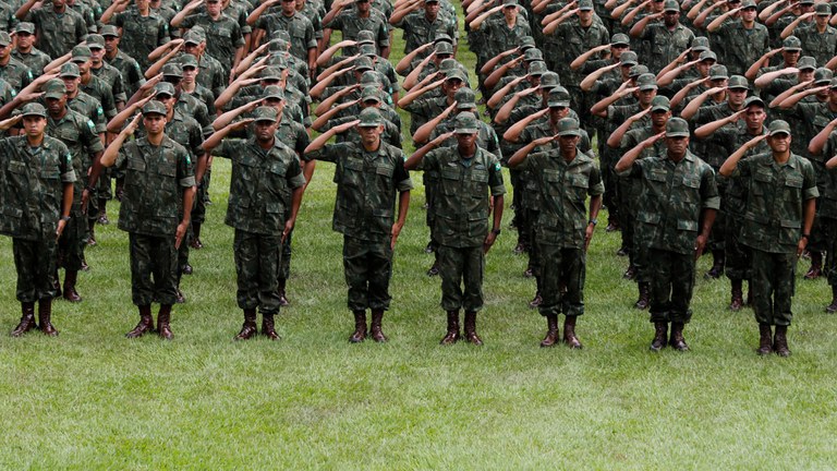 Imagem de Senado aprova reajuste de 9% para militares; impacto chega a R$ 5,3 bilhões em 2026
