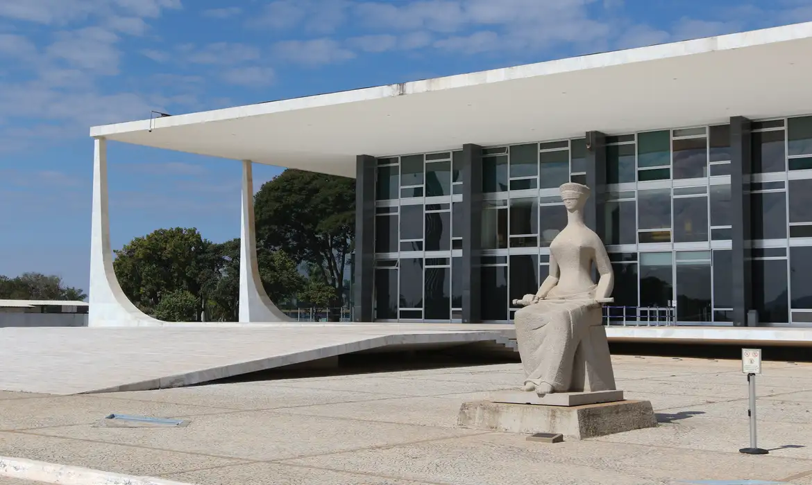 Imagem de Gastos com penduricalhos no Judiciário disparam 43% e ultrapassam R$ 10 bilhões