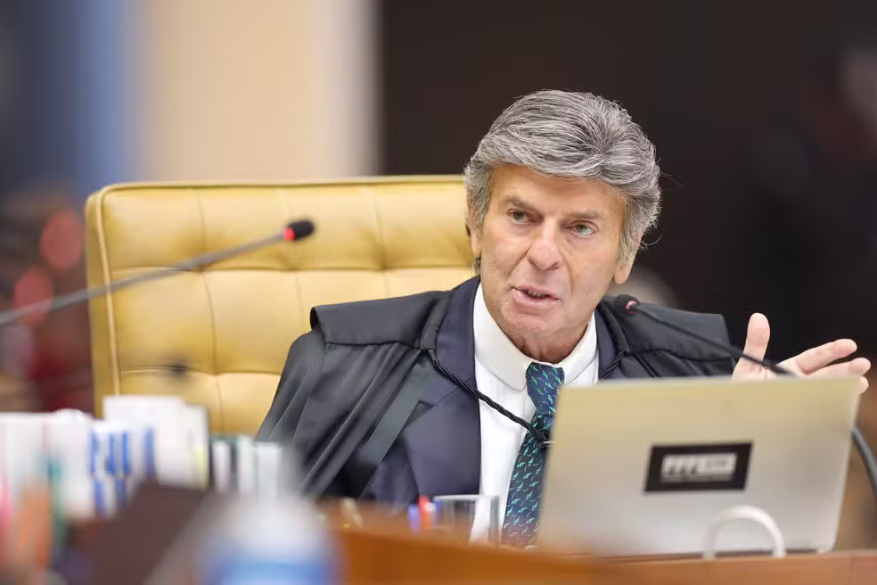 Imagem de Fux dá 15 dias para governo Lula explicar impasse sobre socorro ao BRB