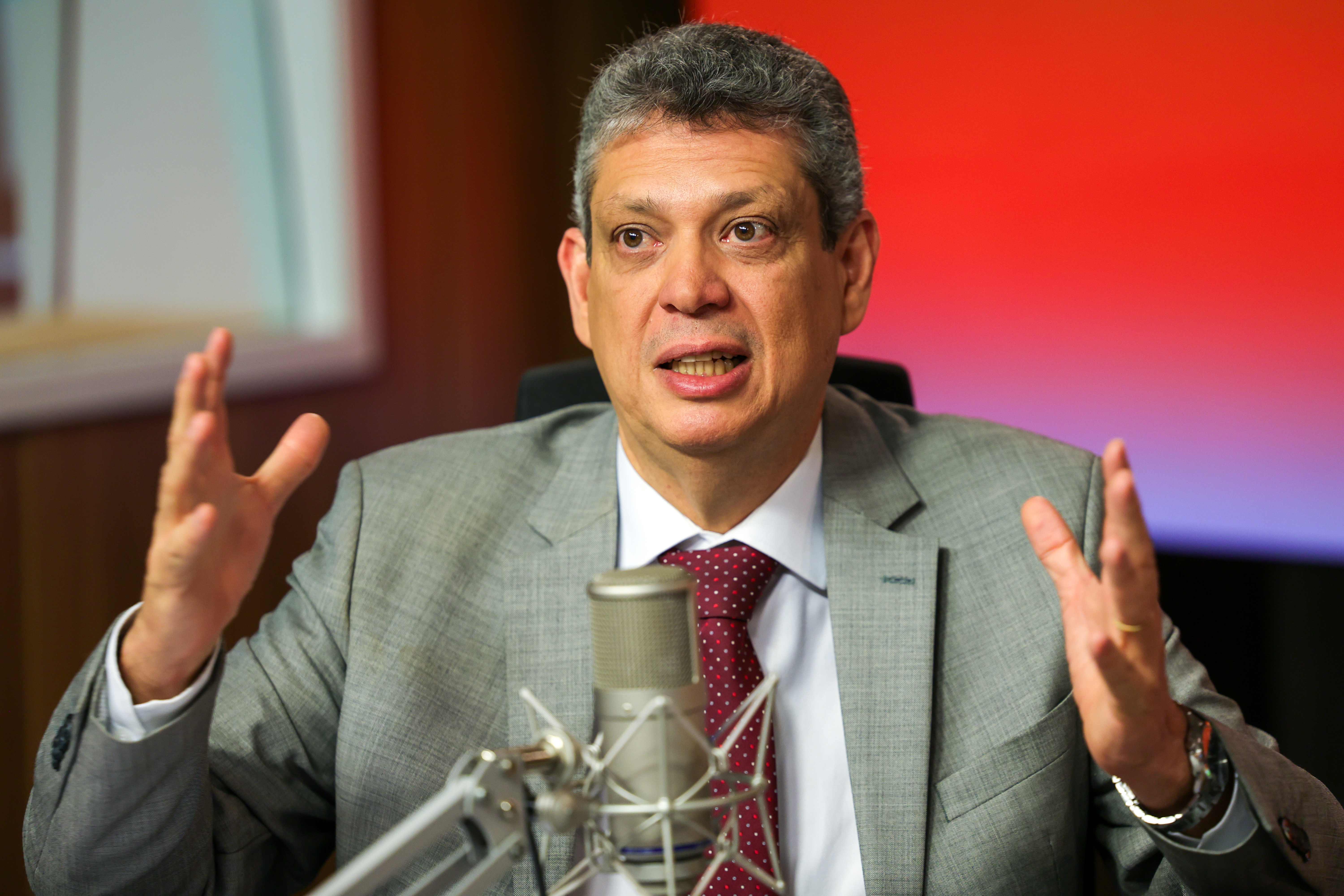 Imagem de Após demissão, Márcio Macêdo diz pretende se candidatar