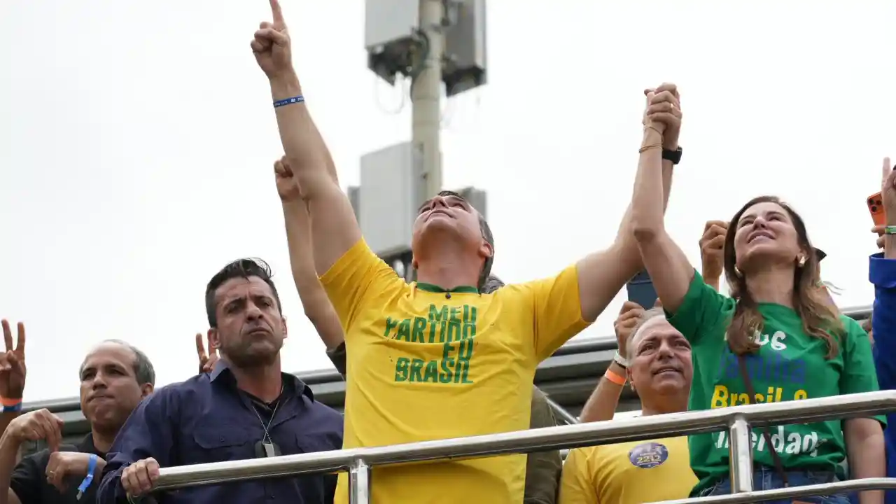 Imagem de Eleitores de candidatos de centro e direita tendem a apoiar Flávio contra Lula no 2º turno