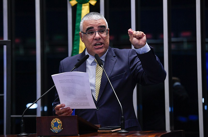 Imagem de Girão acusa Alcolumbre de ter “obsessão” por jogos de azar